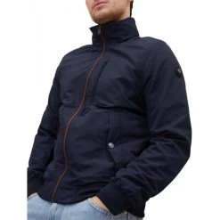 Blouson Manches Longues Col Montant Tom Tailor Bleu Marine -Passons à la mode masculine ! 100837 127926vt blouson tom tailor droite avec manches longues et col montant marine 07 600x600