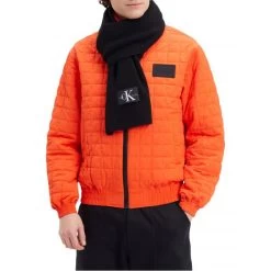 Écharpe Calvin Klein En Maille épaisse Et Côtelée En Partie En Laine Noire -Passons à la mode masculine ! 105651 136410vt echarpe calvin klein en maille epaisse et cotelee en partie en laine noire 03 600x600