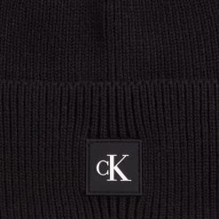 Calvin Klein Jeans Bonnet Calvin Klein En Coton Noir -Passons à la mode masculine ! 105653 136408vt bonnet calvin klein en coton noir 03 600x600