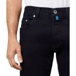 Pierre Cardin Jean 5 Poches Future Flex En Coton Stretch Nuit Uni Coupe Ajustée Et Jambe Fuselée -Passons à la mode masculine ! 109972 141946vt jean 5 poches future flex en coton stretch nuit uni coupe ajustee et jambe fuselee 04 600x600