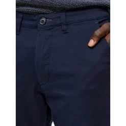 Pantalon Selected Avec Une Coupe Slim En Coton Biologique Marine -Passons à la mode masculine ! 110336 109500vt pantalon selected avec une coupe slim en coton biologique marine 05 600x600