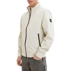 Blouson Avec Manches Longues Et Col Montant Tom Tailor Beige -Passons à la mode masculine ! 111165 146108vt blouson avec manches longues et col montant tom tailor beige 05 600x600