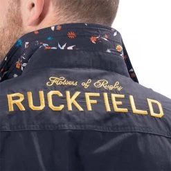 Chemise Droite Ruckfield En Coton Avec Manches Courtes Et Col Français Bleu Nuit Fleuri -Passons à la mode masculine ! 111800 145325vt chemise droite ruckfield en coton avec manches courtes et col francais bleu nuit fleuri 03 600x600