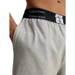 Short Calvin Klein Coton Gris -Passons à la mode masculine ! 112006 144768vt short calvin klein coton gris 03 600x600
