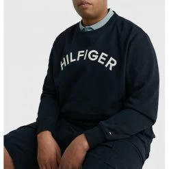Sweat Avec Manches Longues Et Col Rond Tommy Hilfiger Big & Tall Marine -Passons à la mode masculine ! 116296 147773vt sweat avec manches longues et col rond tommy hilfiger big et tall marine 03 600x600