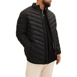 Doudoune Tom Tailor + Avec Manches Longues Et Col Montant Noire Matelassée -Passons à la mode masculine ! 116549 138917vt doudoune tom tailor grande taille avec manches longues et col montant noire matelassee 04 600x600