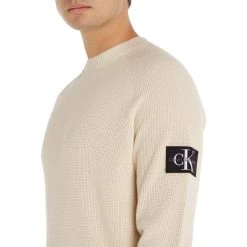 Pull Calvin Klein Coton Avec Manches Longues Et Col Rond écru -Passons à la mode masculine ! 117284 153117vt pull calvin klein coton avec manches longues et col rond ecru 05 600x600