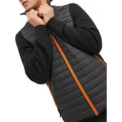 Doudoune Sans Manches Jack & Jones Avec Sans Manches Anthracite -Passons à la mode masculine ! 118106 153564vt doudoune sans manches jack et jones avec sans manches anthracite 05 600x600