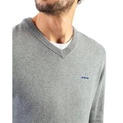 Pull Col V Mise Au Green En Coton Avec Manches Longues Gris -Passons à la mode masculine ! 122653 158398vt pull col v mise au green en coton avec manches longues gris 03 600x600