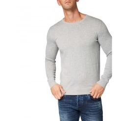 Pull En Coton Tom Tailor Avec Un Col Rond Gris Clair -Passons à la mode masculine ! 86256 tom tailor h21 pull 1012819 14427 gris clair pull en coton tom tailor avec un col rond gris clair 03 600x600