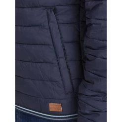 JACK&JONES Premium Doudoune à Col Montant Zippé Premium Wiper Light Jacket Bleu Marine -Passons à la mode masculine ! 98124 127009vt doudoune a col montant zippe premium wiper light jacket bleu marine 05 600x600