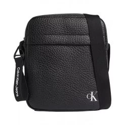 Calvin Klein Jeans Sacoche à Bandoulière Calvin Klein Noire Effet Grainé