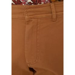 Pantalon Chino Mise Au Green En Coton Camel -Passons à la mode masculine ! 99765 132042vt pantalon mise au green camel 05 600x600